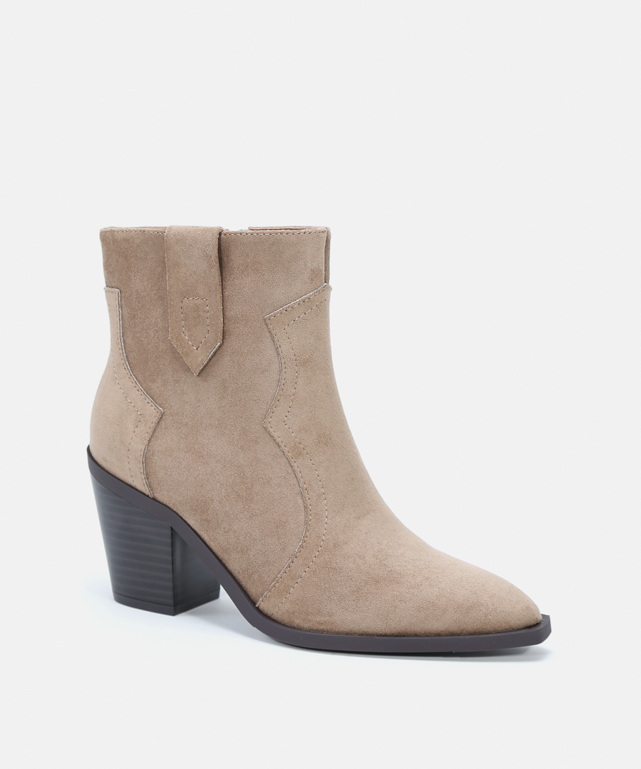 Botines cowboy  tacón image number null